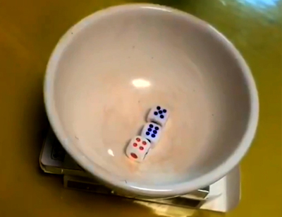 �޴�ң�ذ��ɫ��